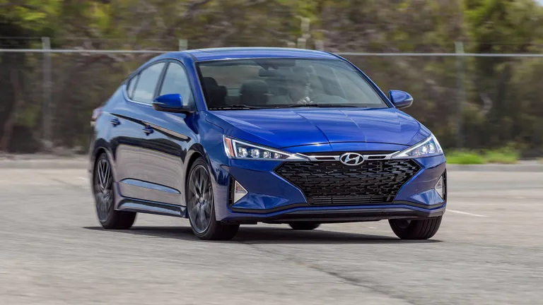 Elantra Hyundai